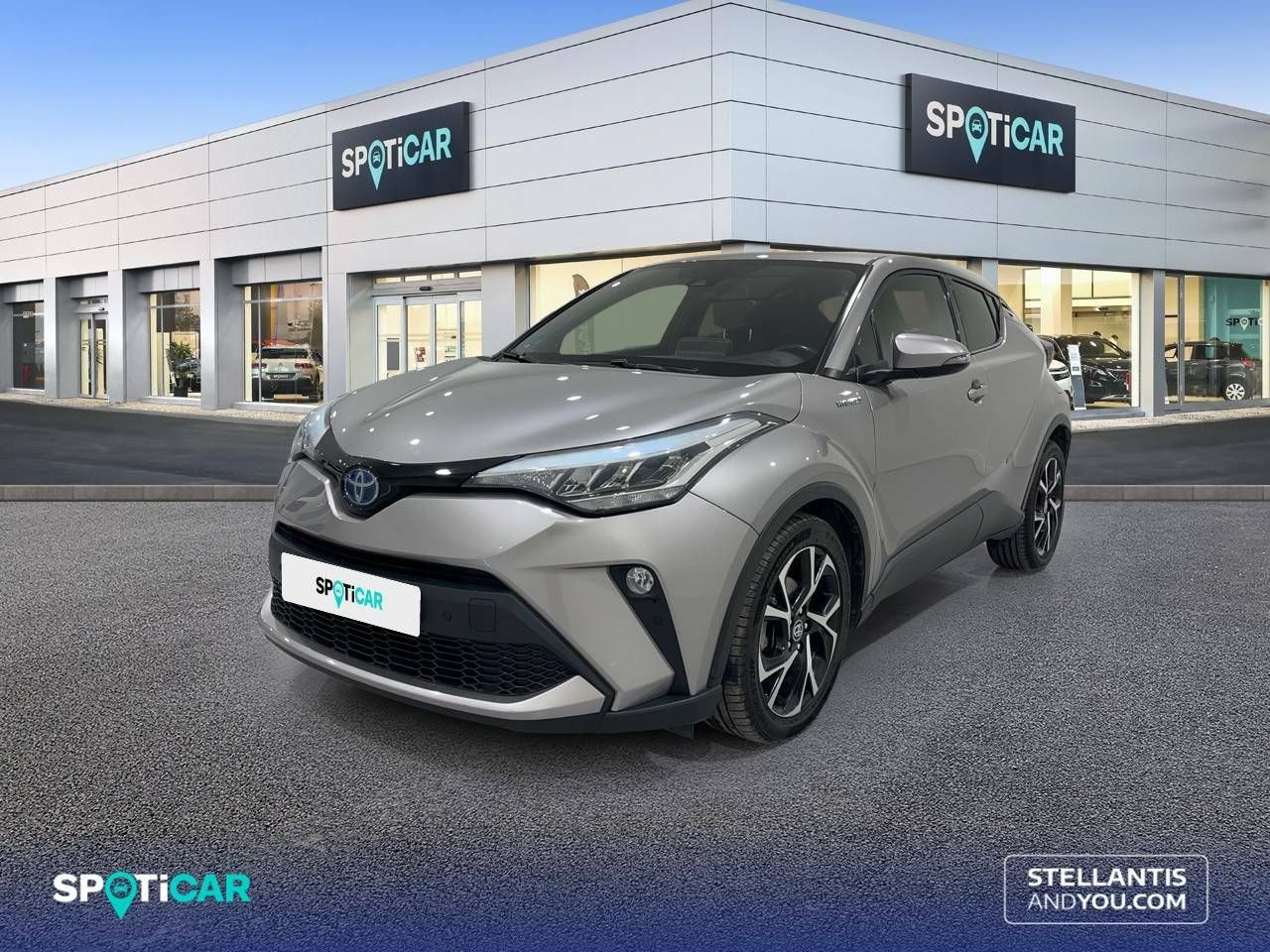 Peugeot 208 2023 gris  de segunda mano - toyota c-hr 2021 /