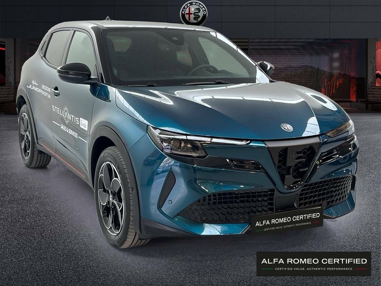 alfa romeo junior 2024 / foto grande (3)