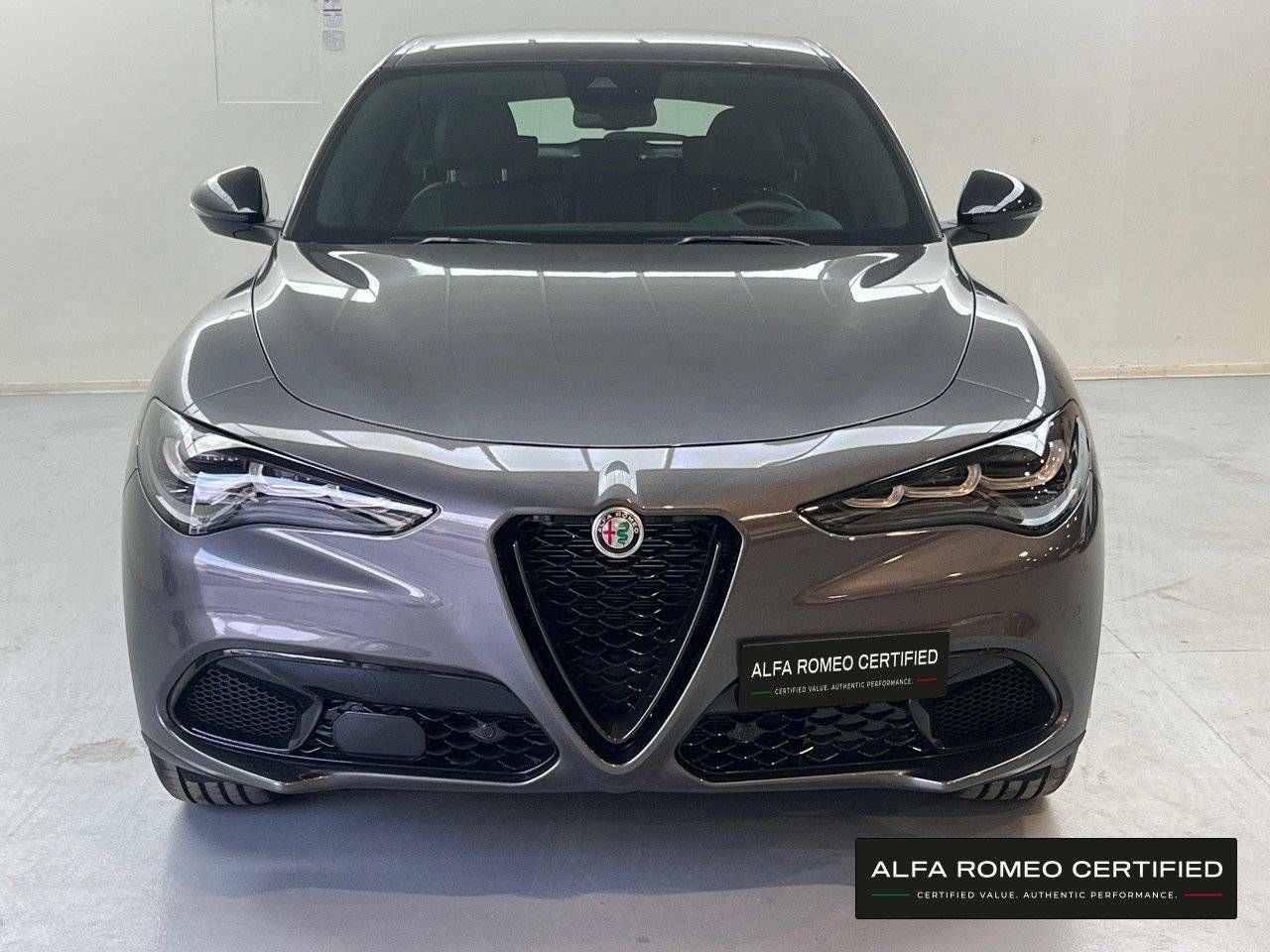 alfa romeo stelvio 2023 / foto grande (2)