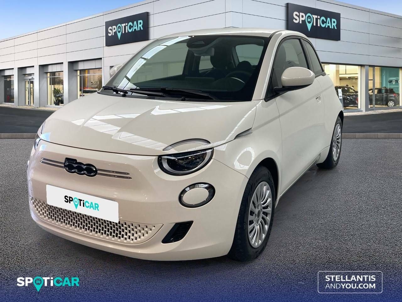 Sucursal renta  de segunda mano - fiat 500 2023 /