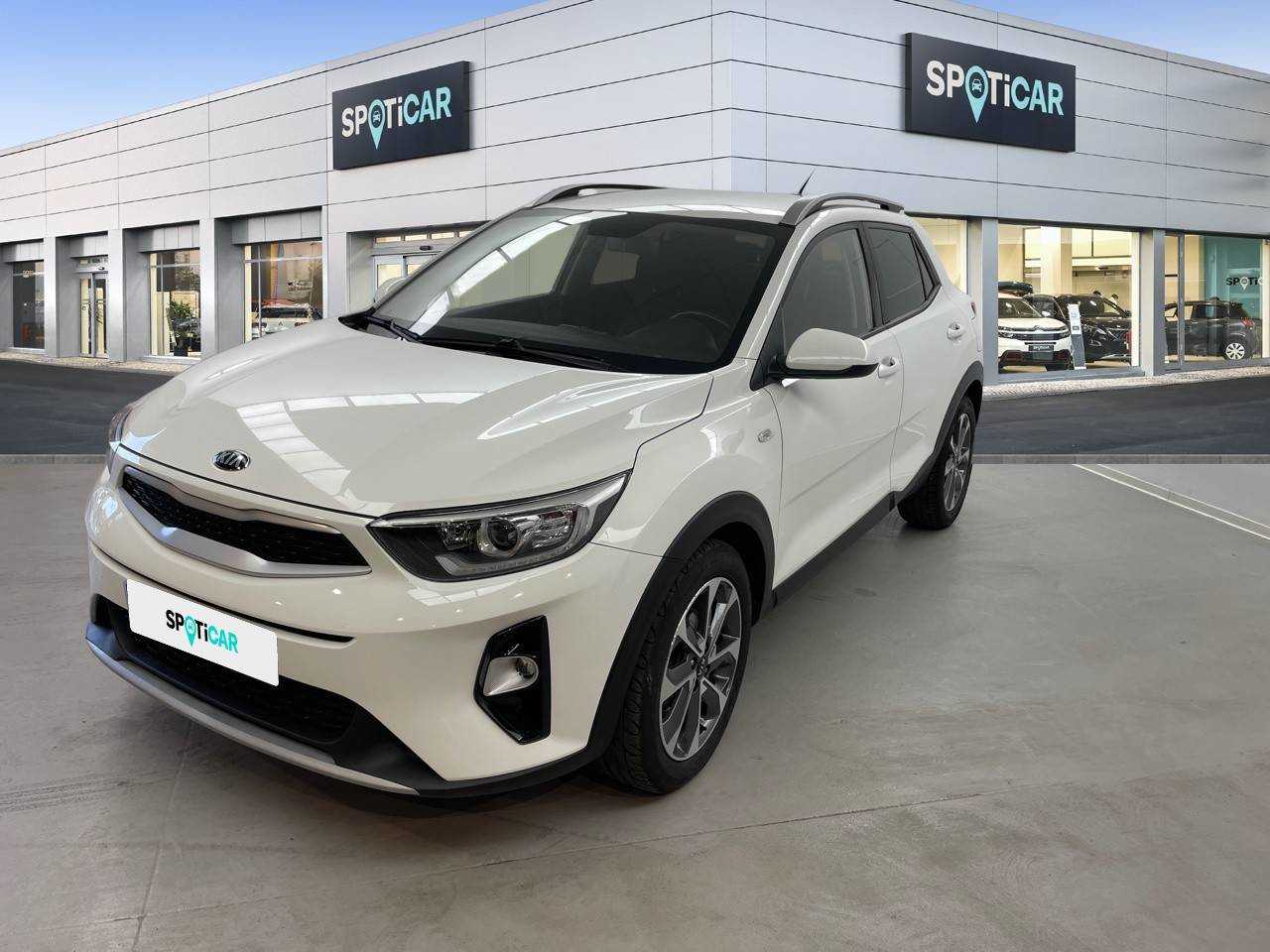 Kia Stonic ocasión segunda mano 2017 Diésel por 13.900€ en Sevilla