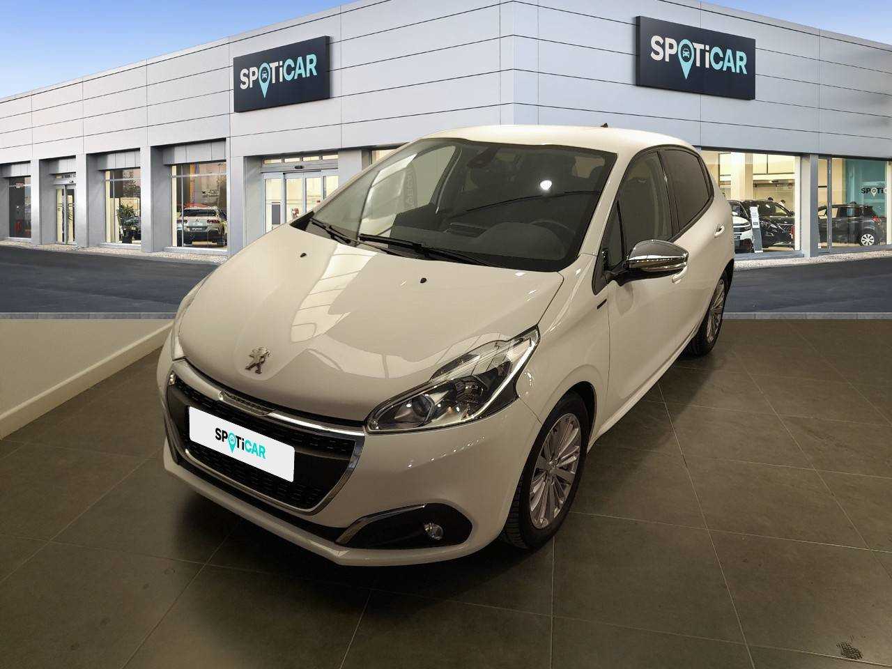 Peugeot 208 ocasión segunda mano 2019 Diésel por 12.900€ en Málaga
