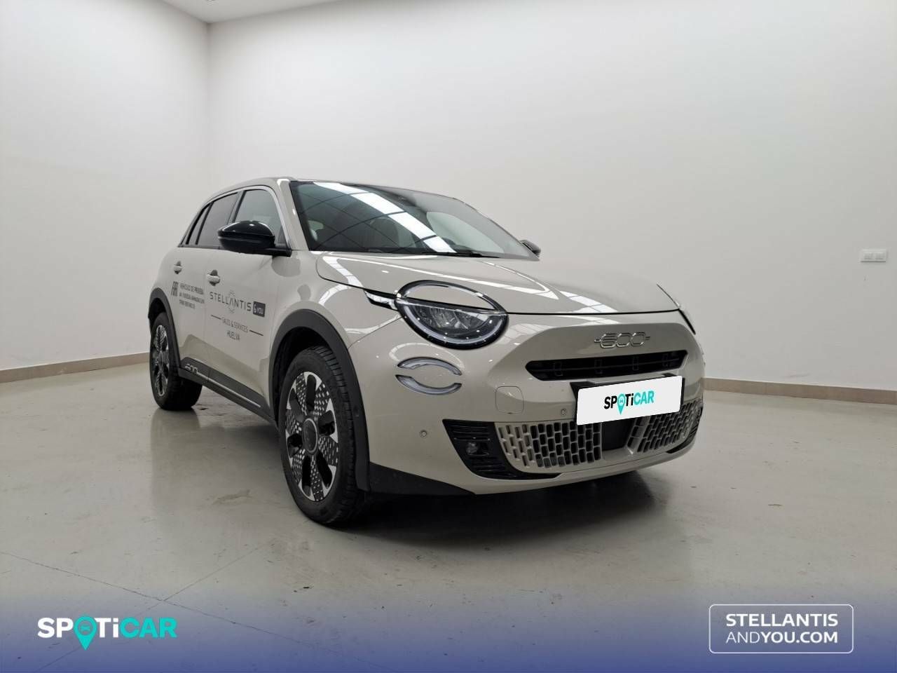 fiat 600 2024 / foto grande (3)
