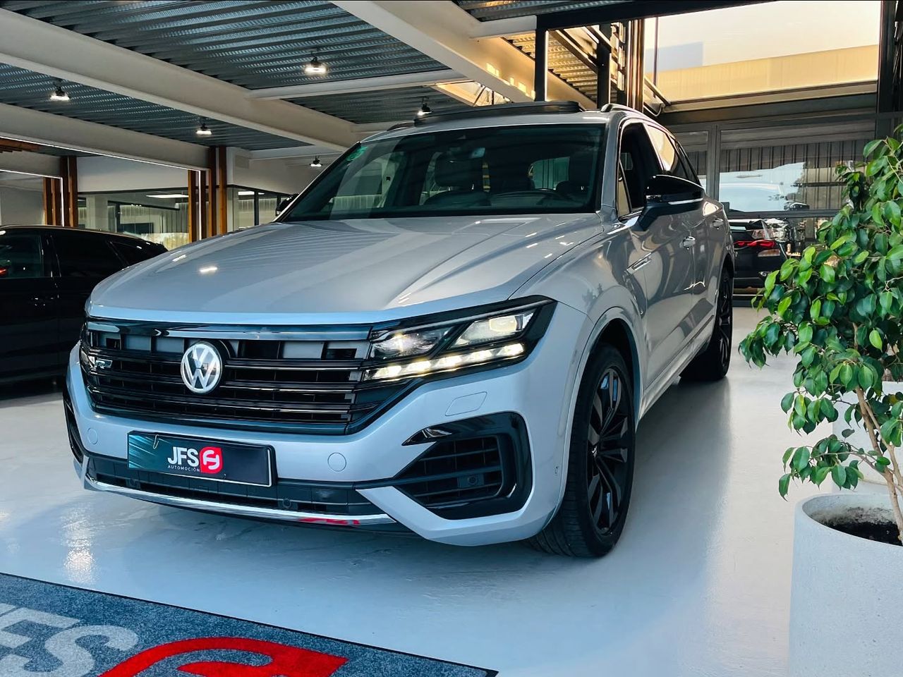 volkswagen touareg 2019 / foto grande (2)