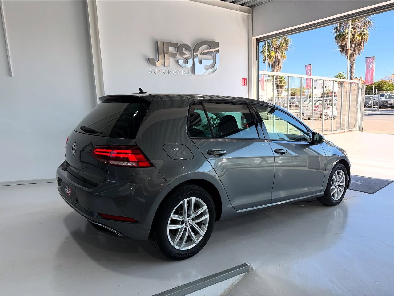 volkswagen golf 2018 / foto grande (2)