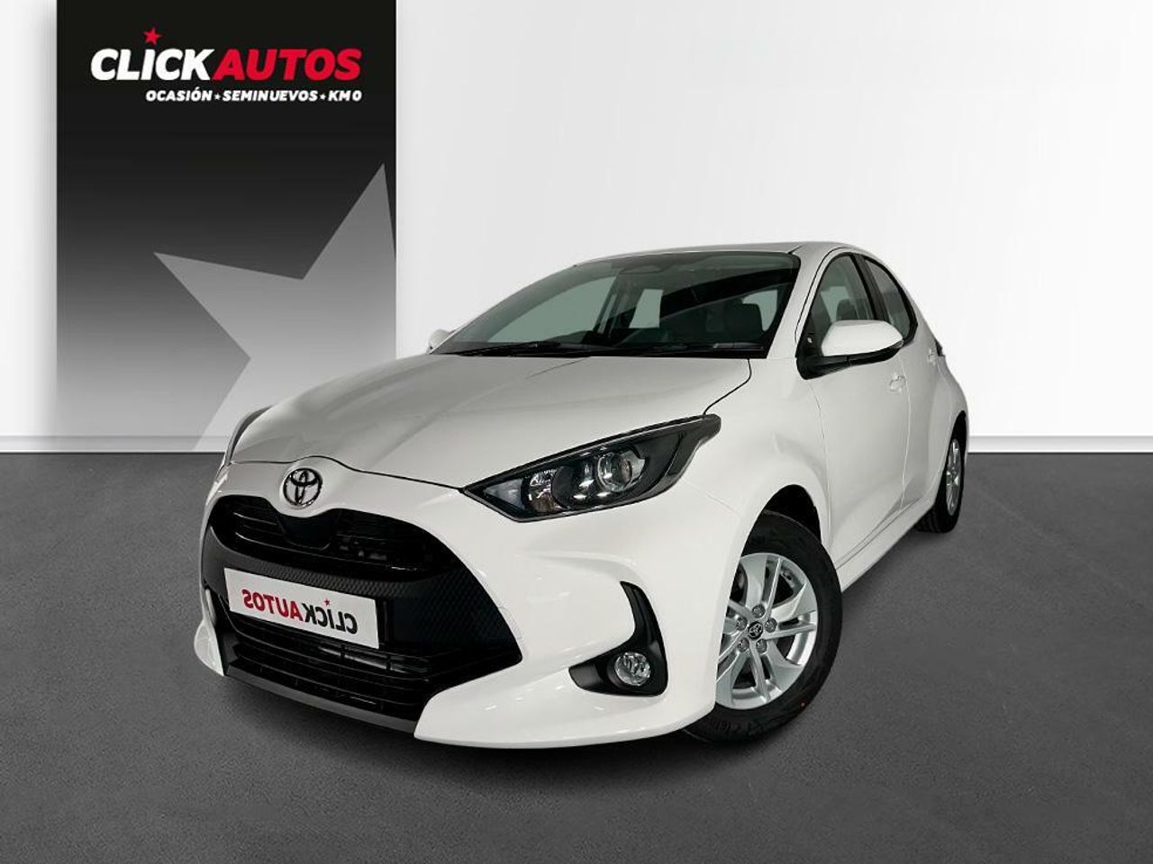 Faros halogenos con luz  de segunda mano - toyota yaris 2024 /