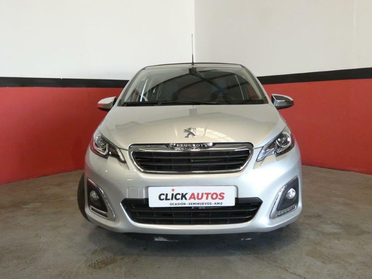 peugeot 108 2021 / foto grande (3)