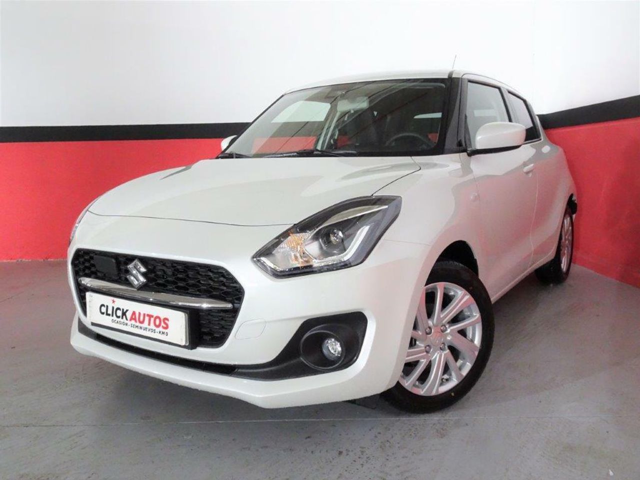 Foto suzuki swift 2021 /