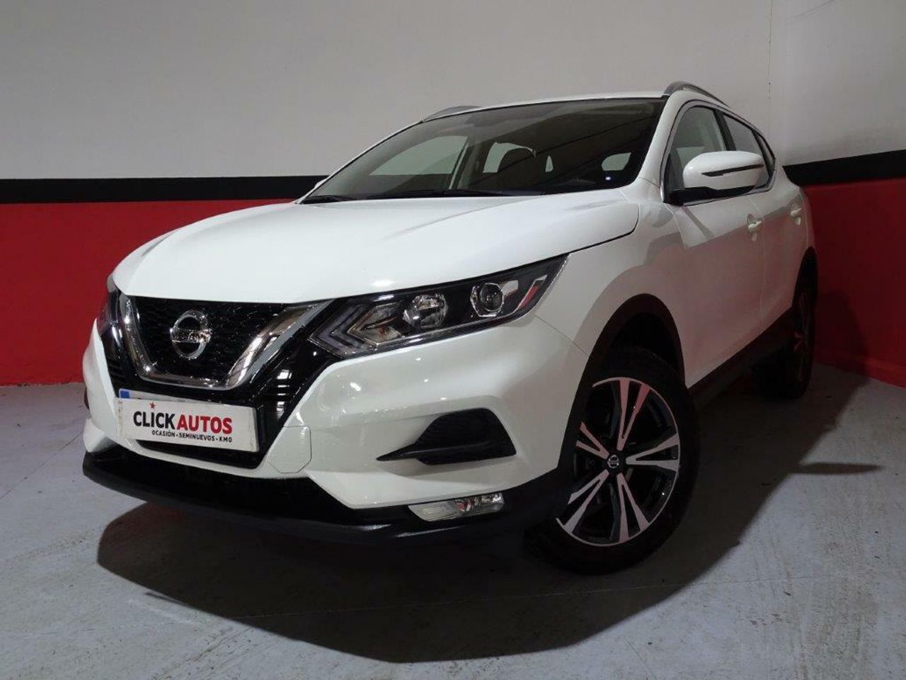 Furgoneta con conductor  de segunda mano - nissan qashqai 2021 /