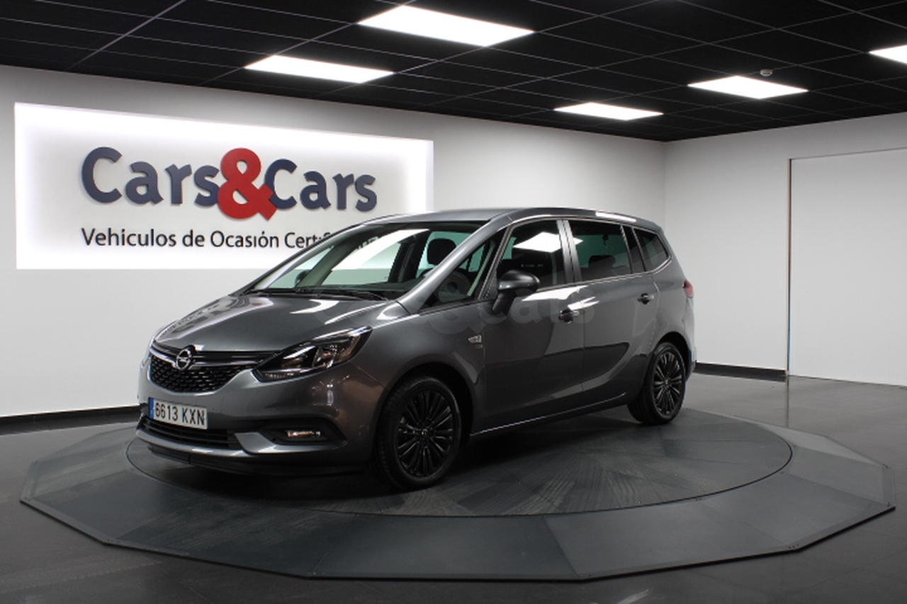Opel Zafira ocasión segunda mano 2019 Gasolina por 16.495€ en Madrid