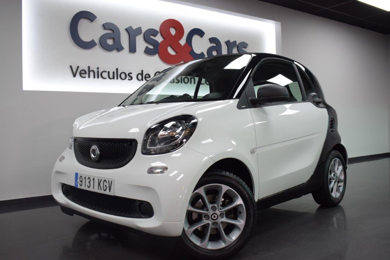 Smart Fortwo ocasión segunda mano 2018 Gasolina por 10.750€ en Madrid