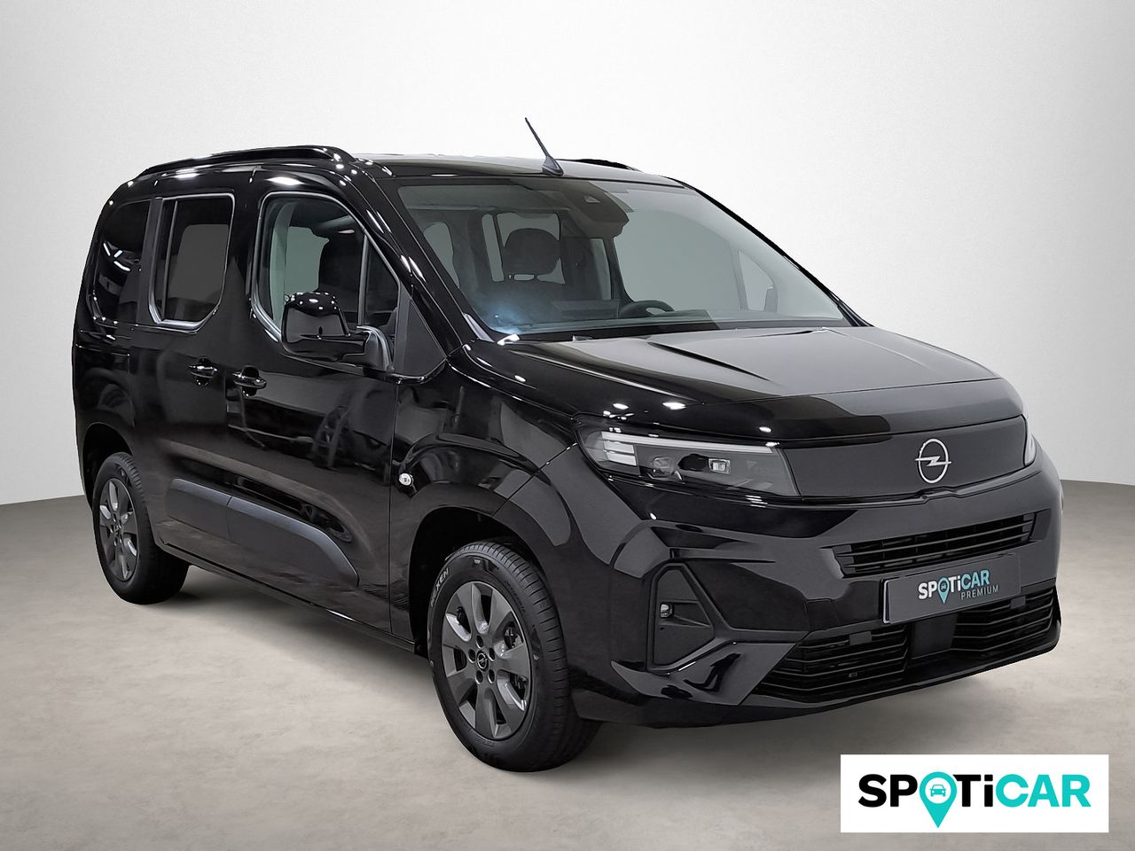 Neumaticos carga  de segunda mano - opel combo cargo 2025 /