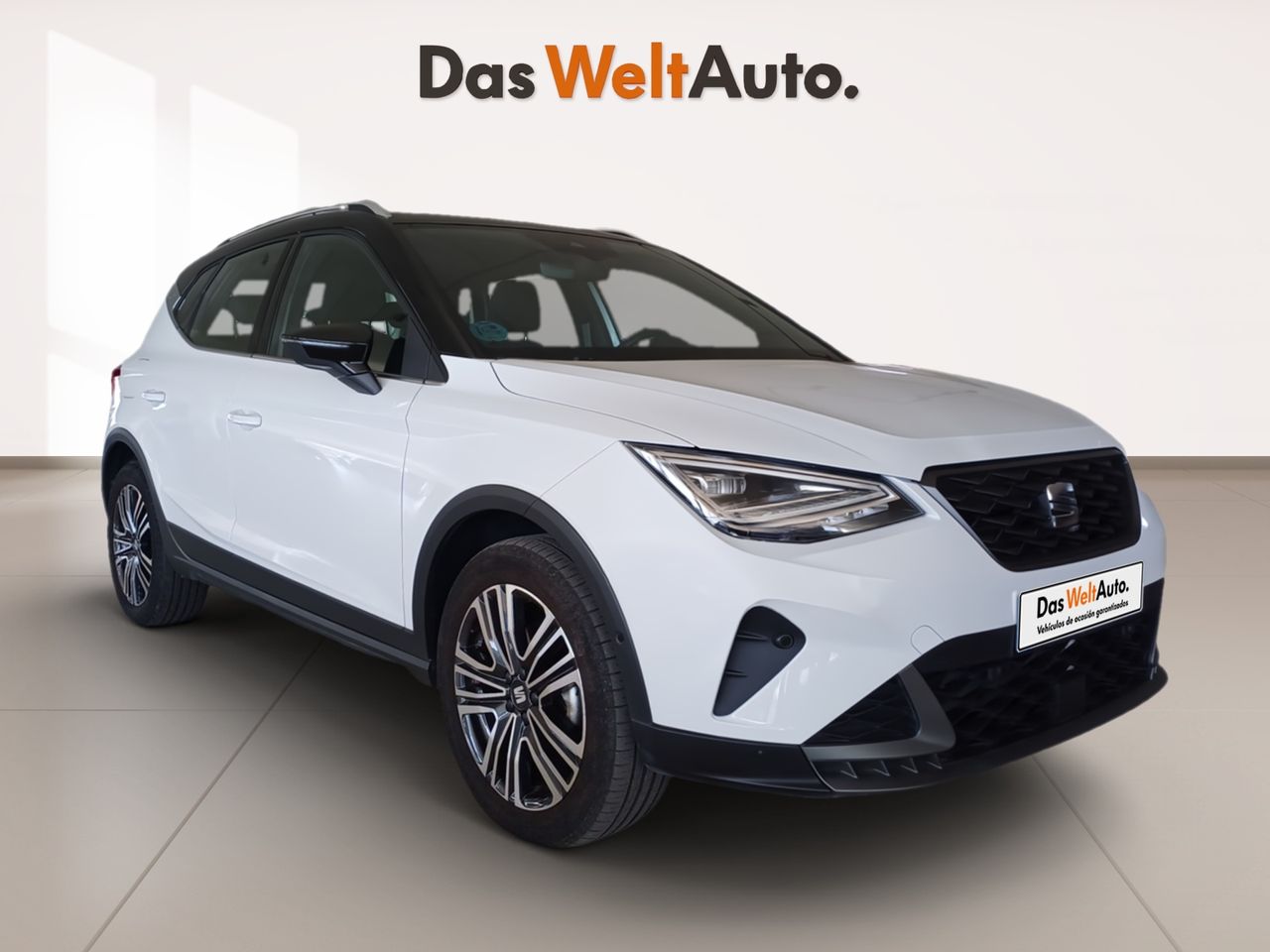 Hyundai i20 2022 luz ambiental led  de segunda mano - seat arona 2023 /