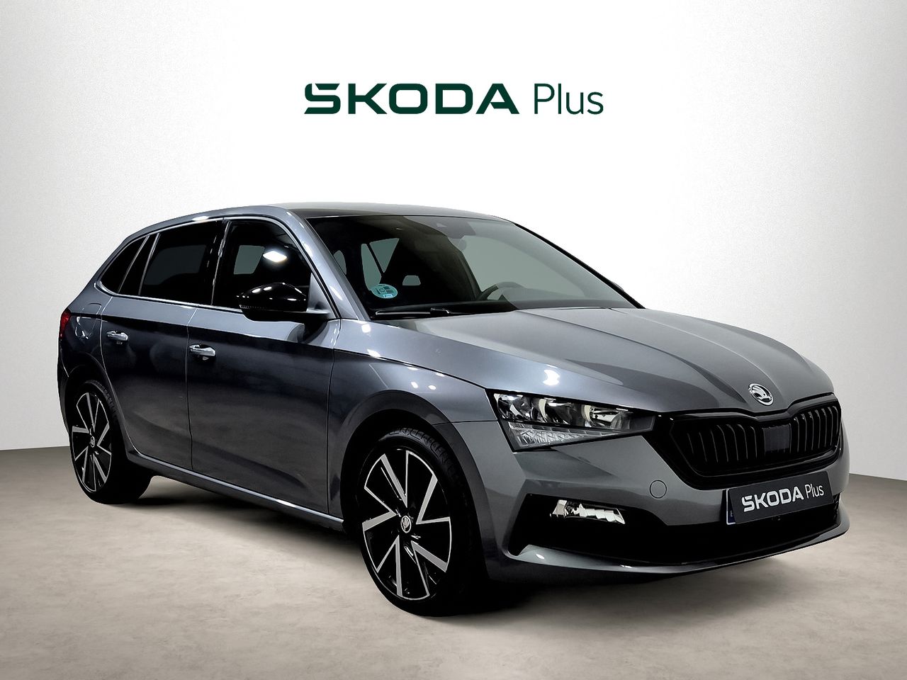 Cargador doble iphone tipo c  de segunda mano - skoda scala 2024 /
