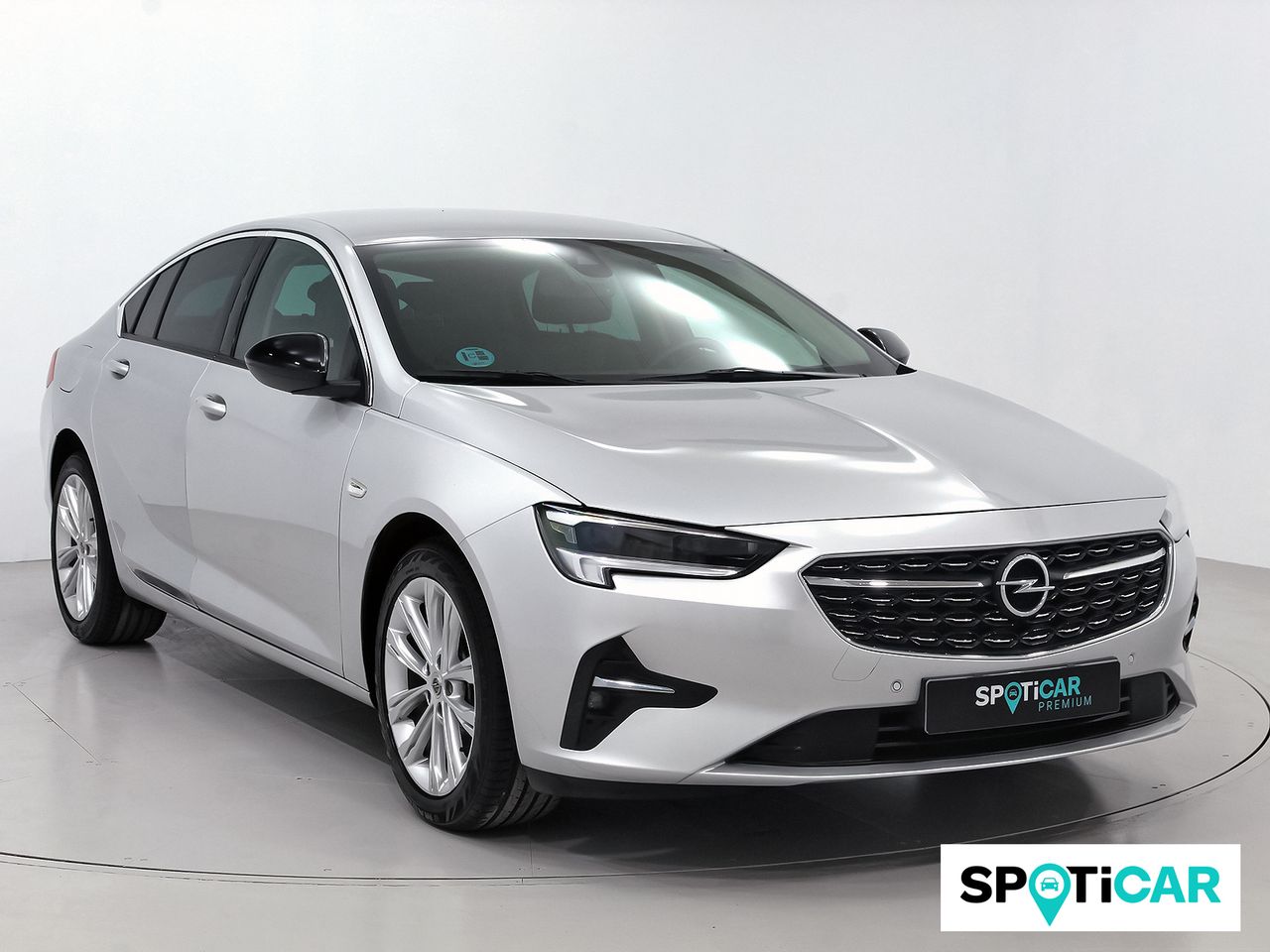 Foto opel insignia  2021 /