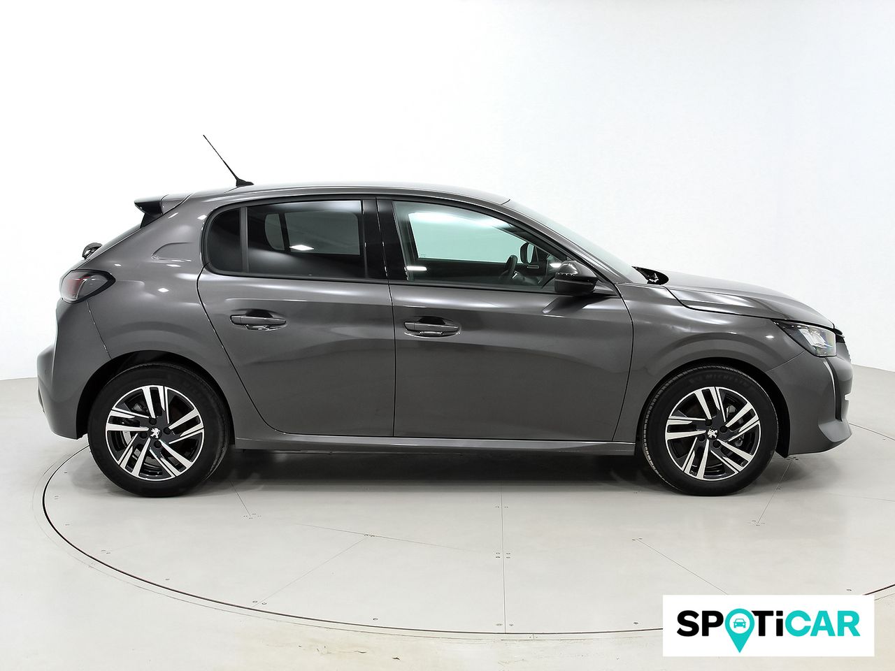 peugeot 208 2023 / foto grande (3)