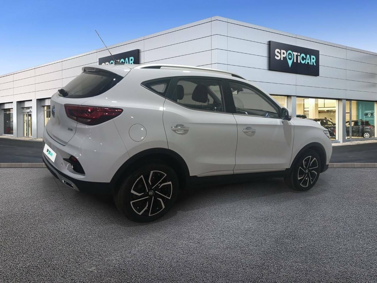 mg zs 2024 / foto grande (3)