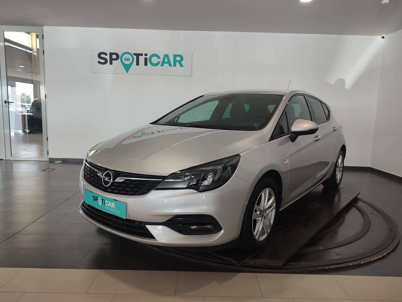 opel astra 2020 /