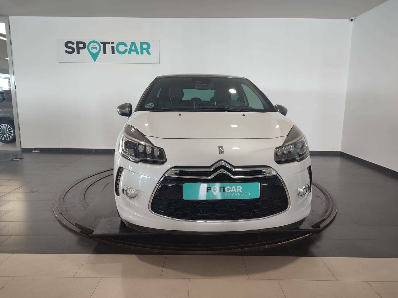 ds automobiles ds 3 2016 / foto grande (2)