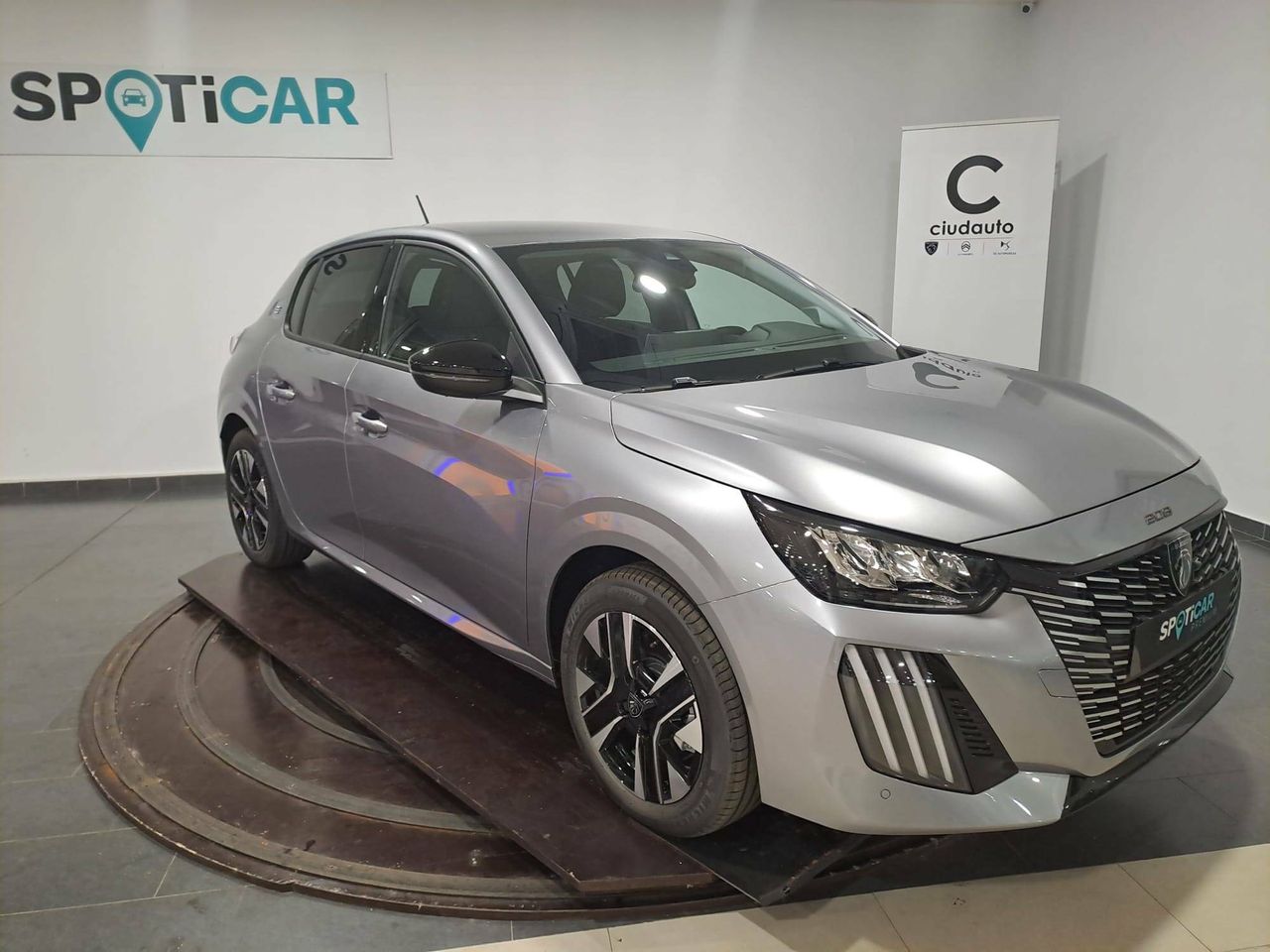 peugeot 208 2024 / foto grande (3)