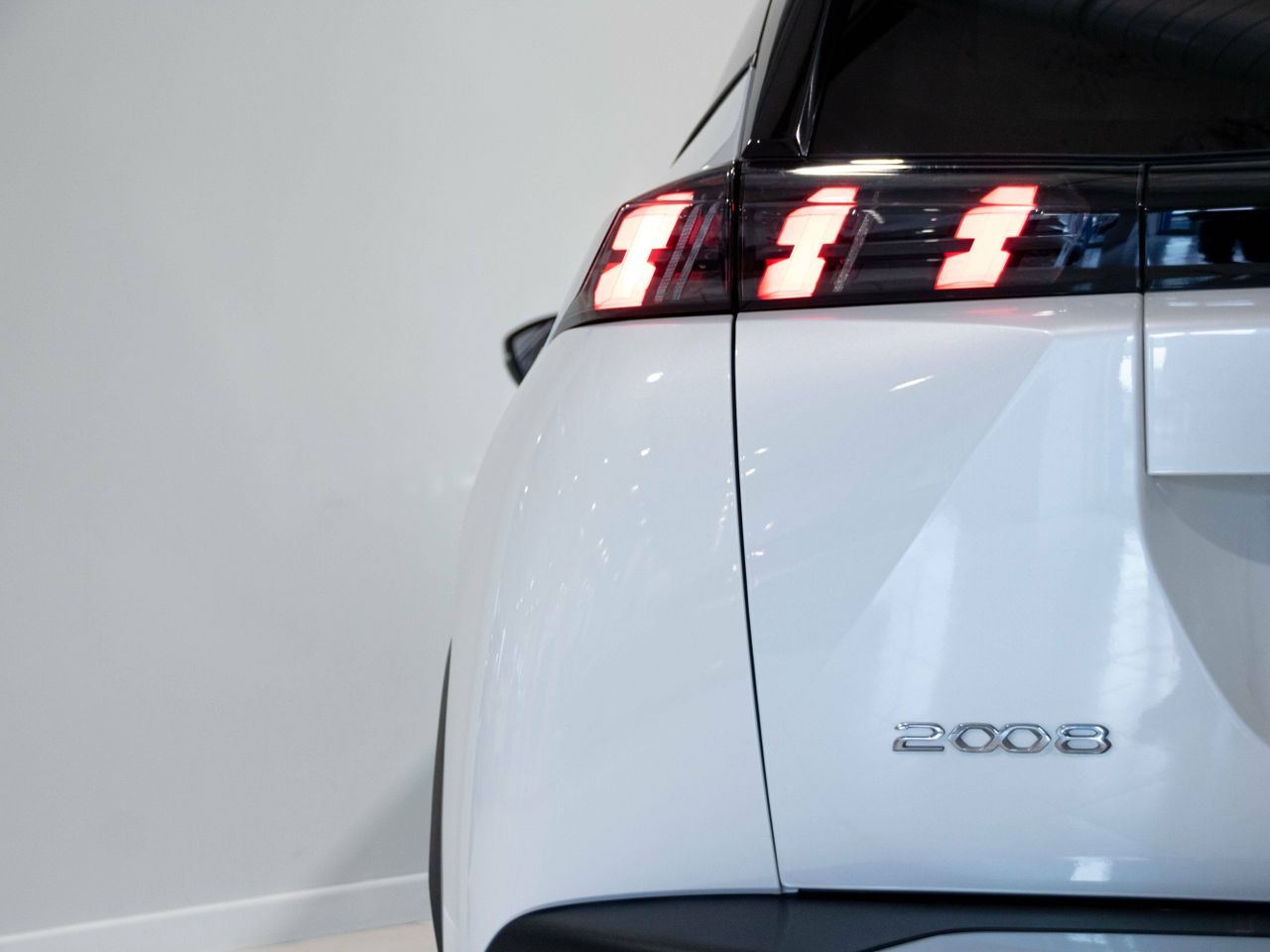 peugeot 2008 2020 / foto grande (3)
