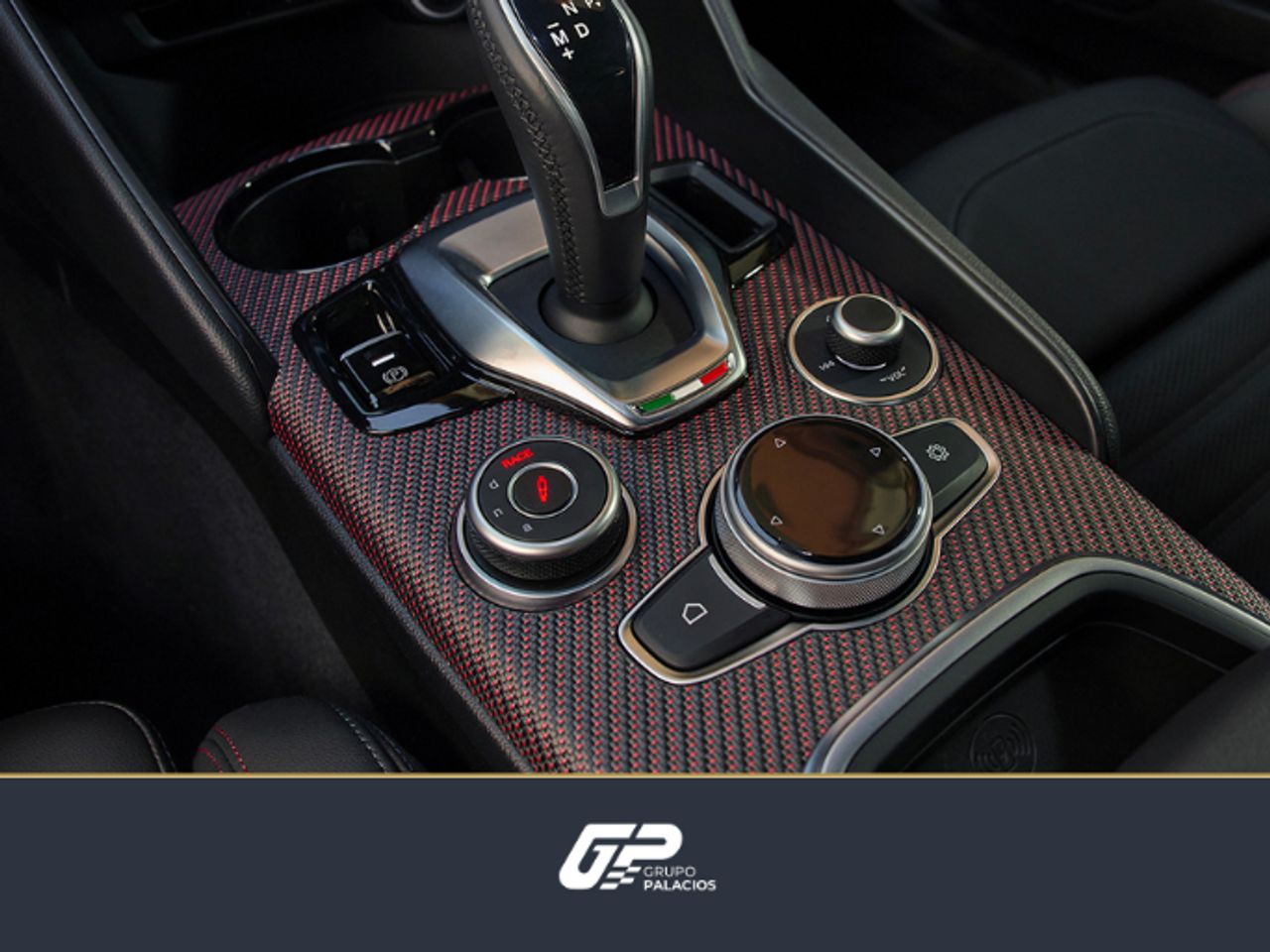 alfa romeo giulia 2025 / foto grande (3)
