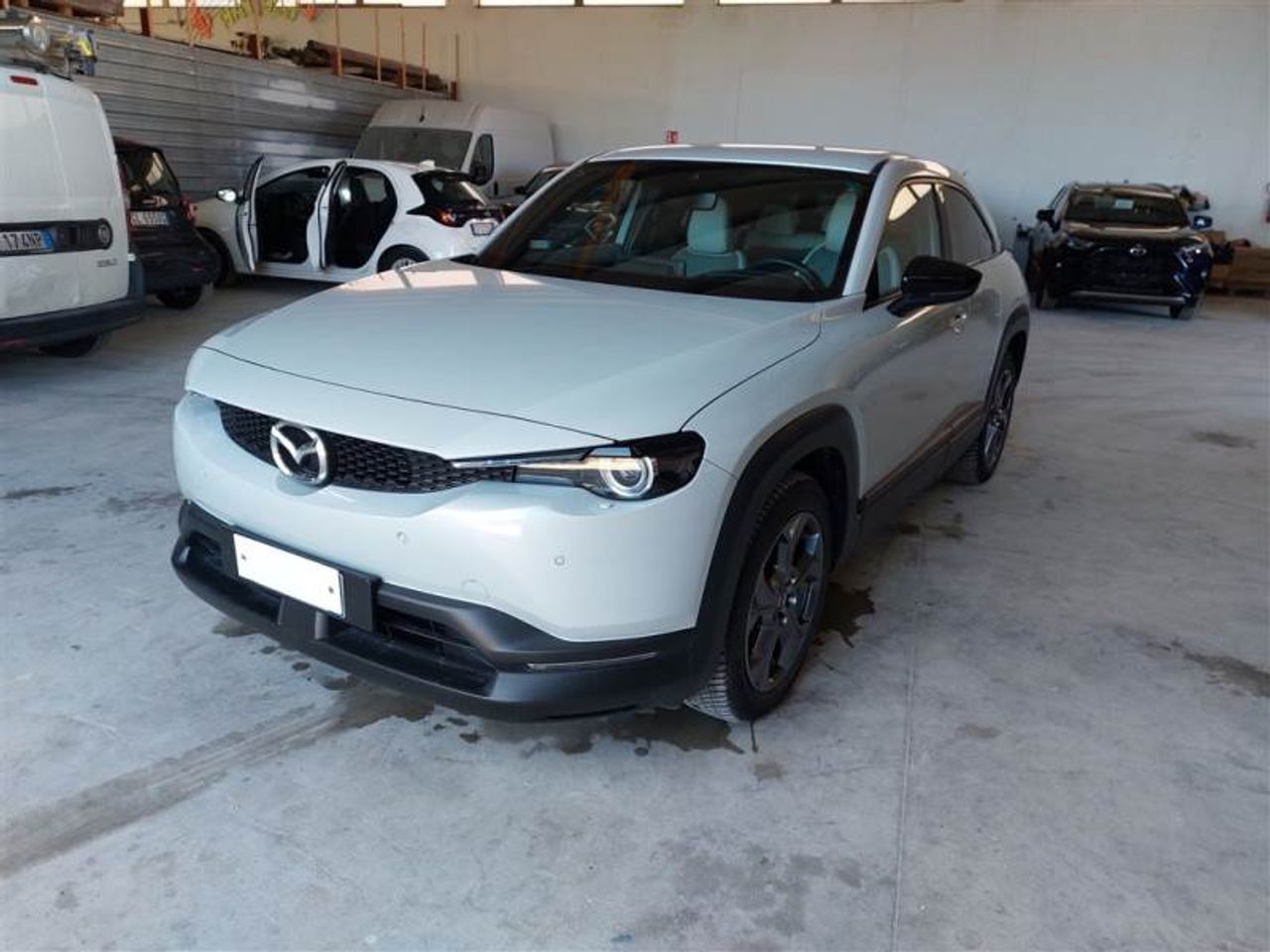 Mazda 2 artic white  de segunda mano - mazda mx-30 2022 /
