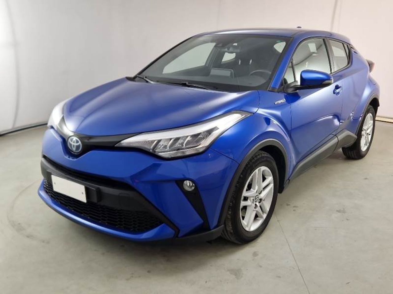 Toyota yaris con volante multifuncion  de segunda mano - toyota c-hr 2021 /