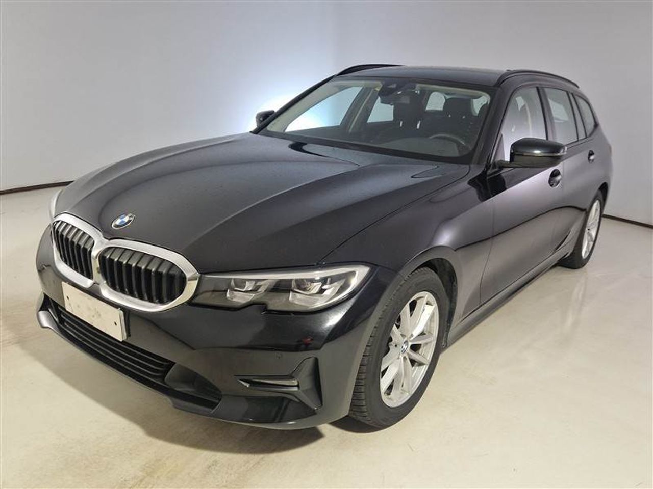 Volante multifuncion de cuero  de segunda mano - bmw serie 3 2021 /