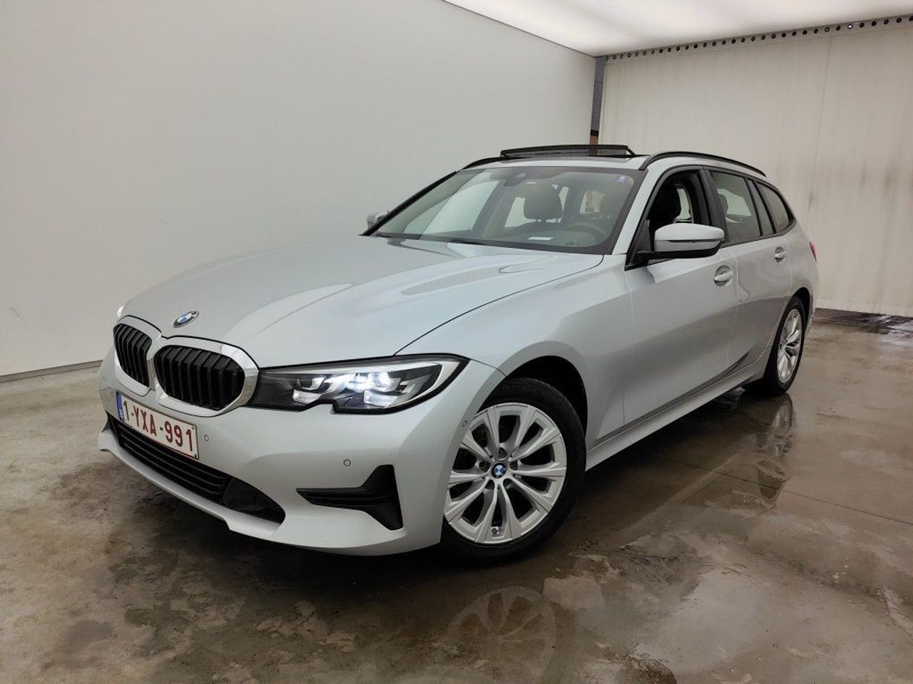Volante multifuncion de cuero  de segunda mano - bmw serie 3 2021 /