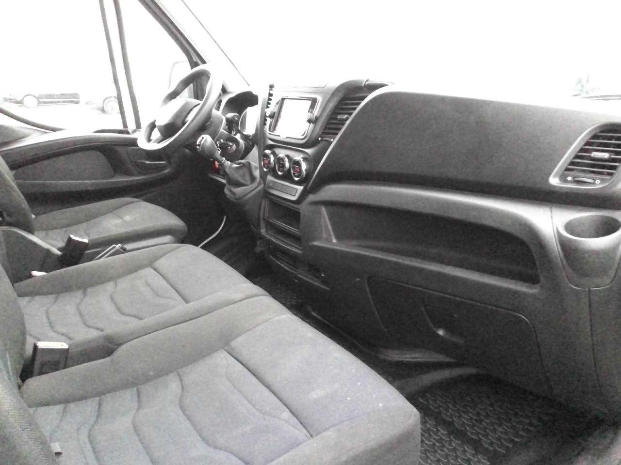 iveco daily 2021 / foto grande (3)
