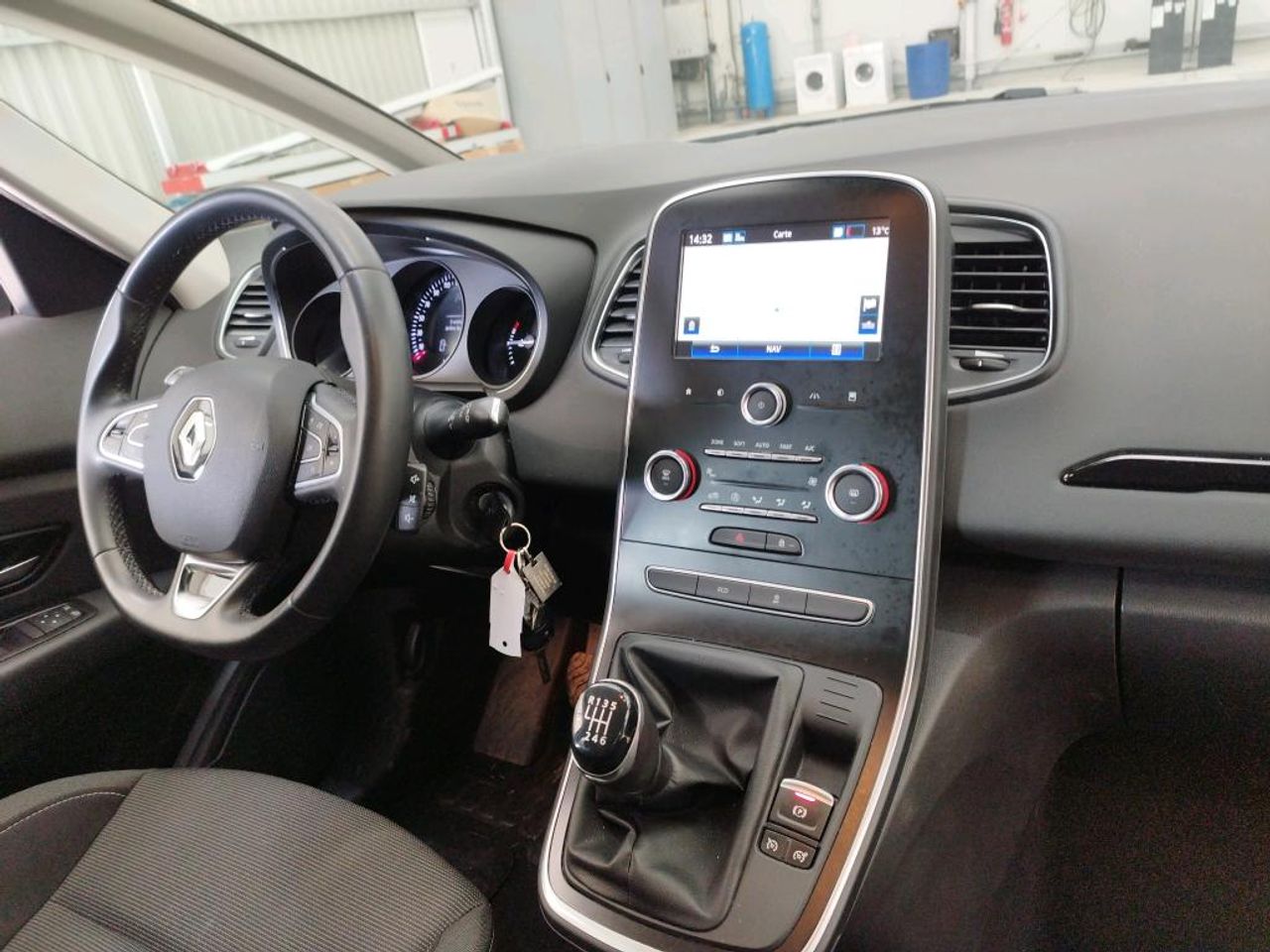 renault scénic 2019 / foto grande (3)
