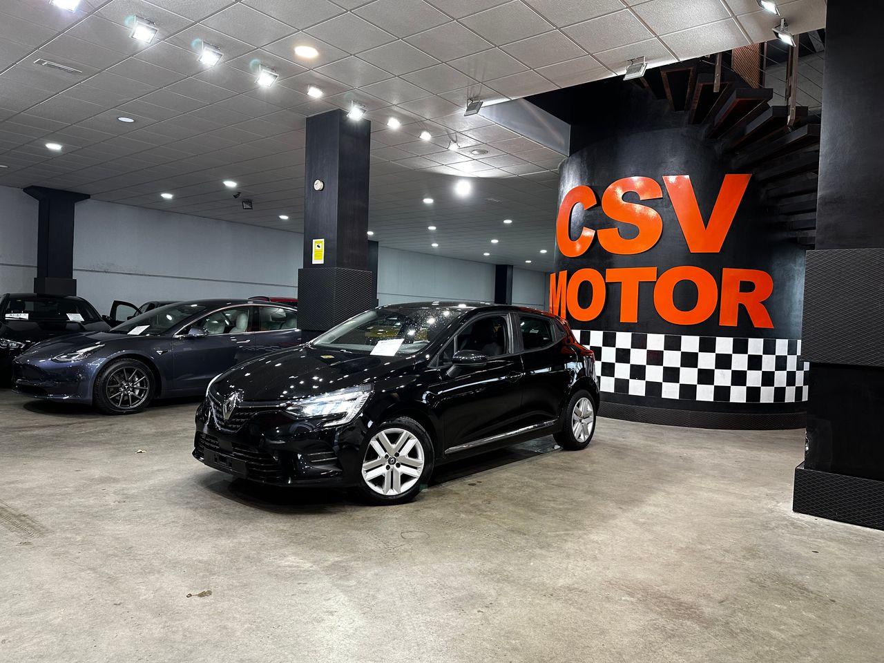 Clio 5 puertas 2015  de segunda mano - renault clio 2021 /
