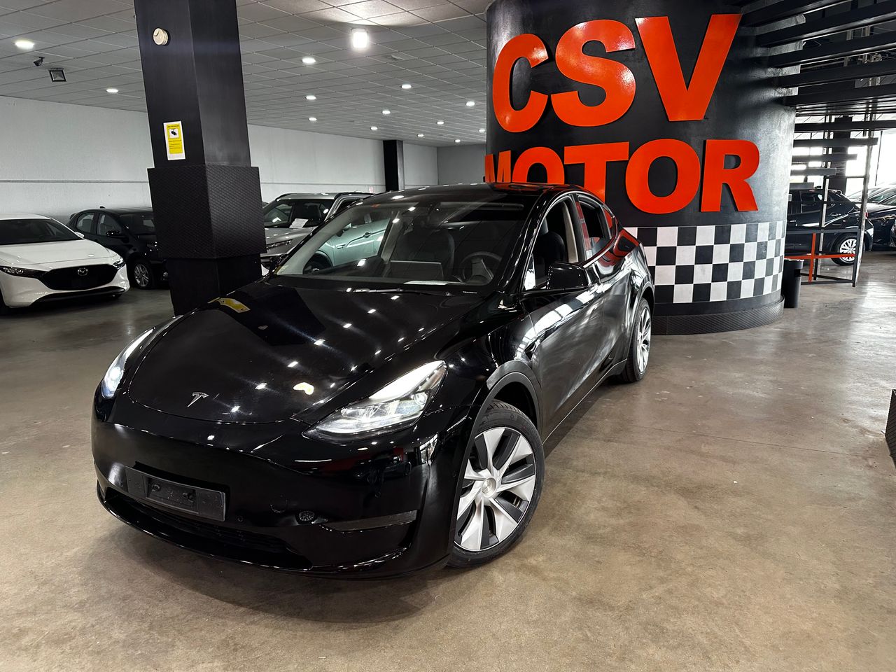 Foto tesla model y 2023 /