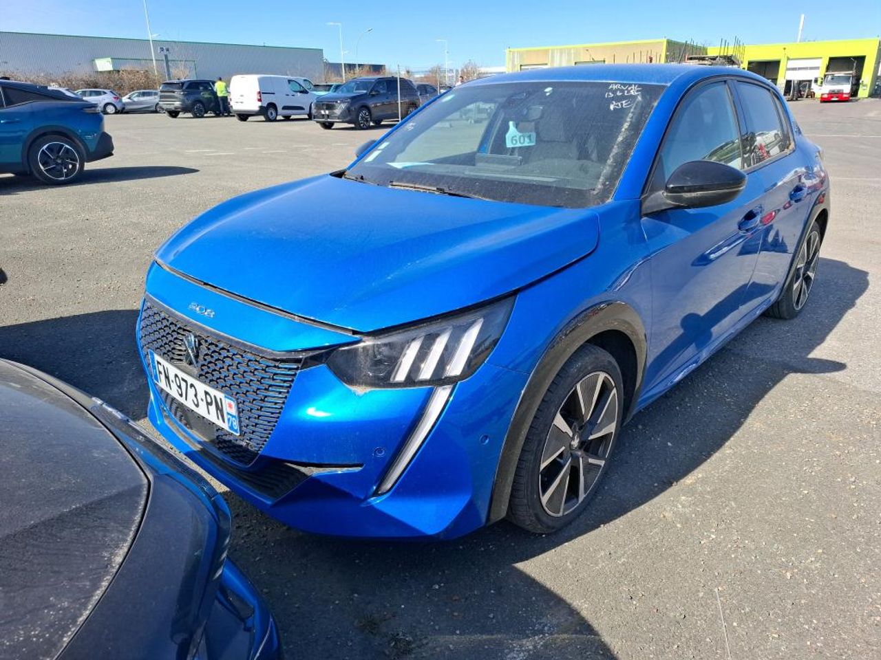 Conexiones usb y aux  de segunda mano - peugeot e-208 2020 /