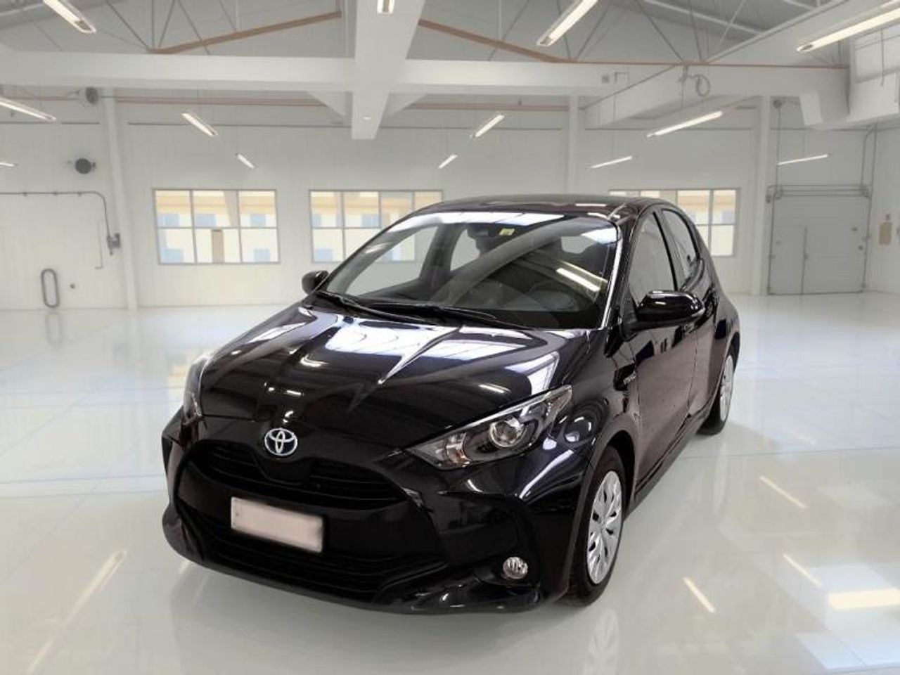 Neumaticos exportacion asia  de segunda mano - toyota yaris 2021 /