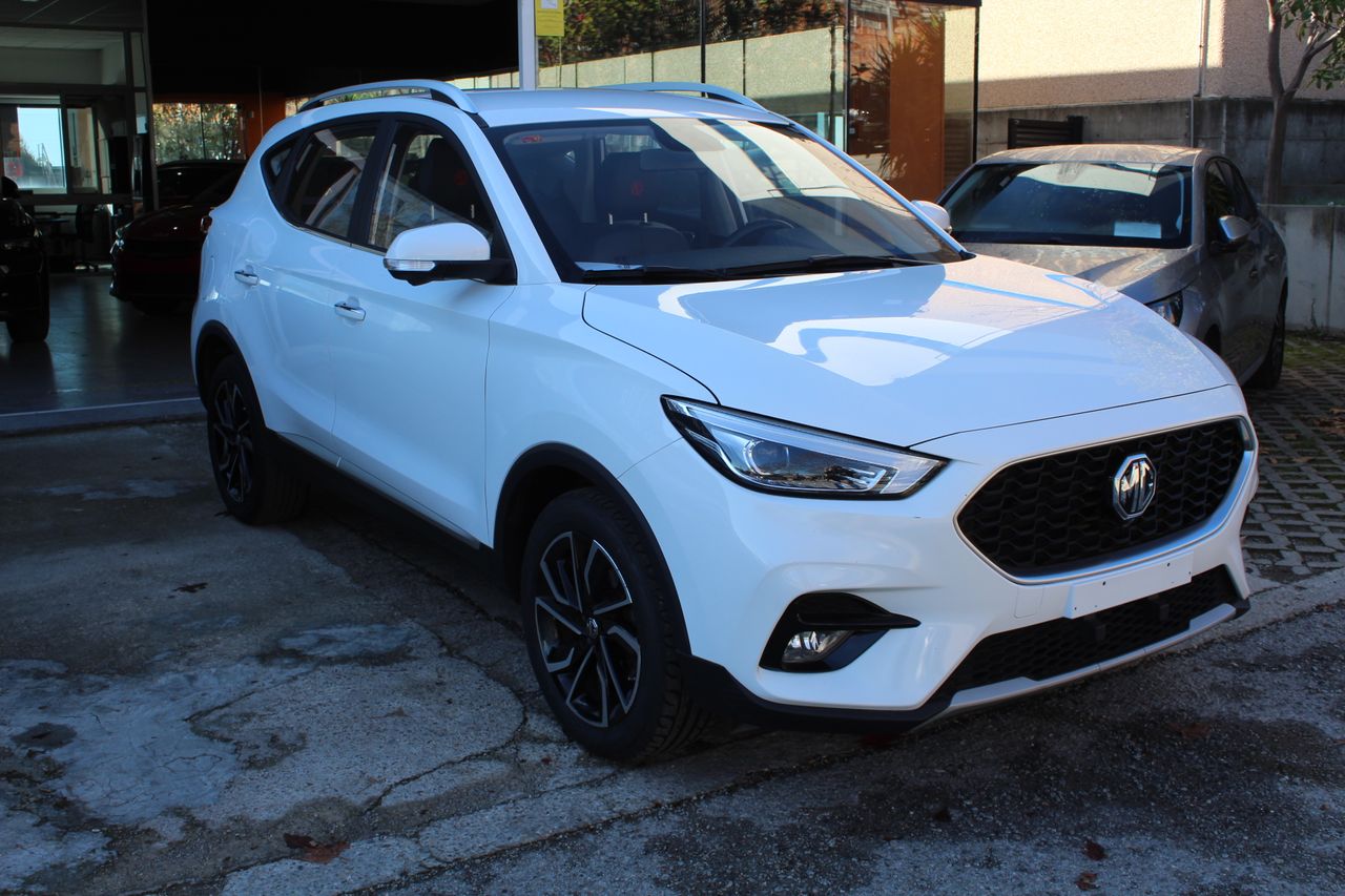 mg zs 2023 / foto grande (3)