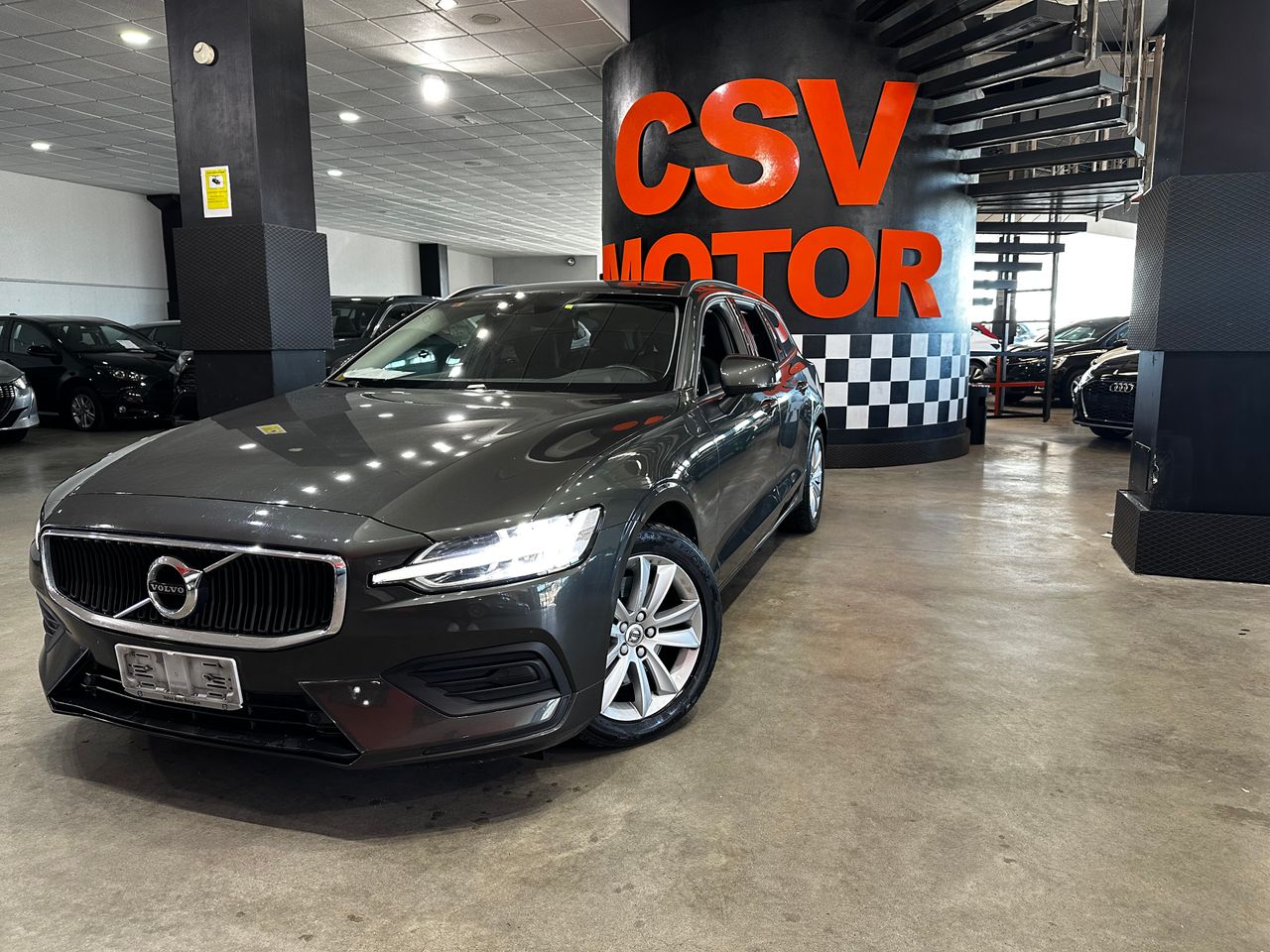 Foto volvo v60 2021 /