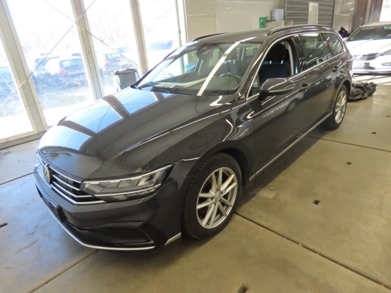 Foto volkswagen passat 2020 /