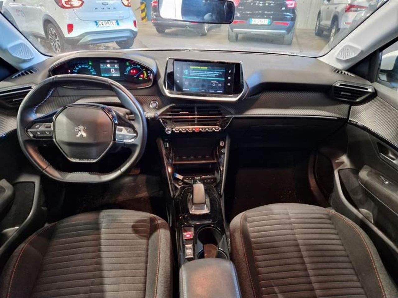 peugeot e-208 2022 / foto grande (3)