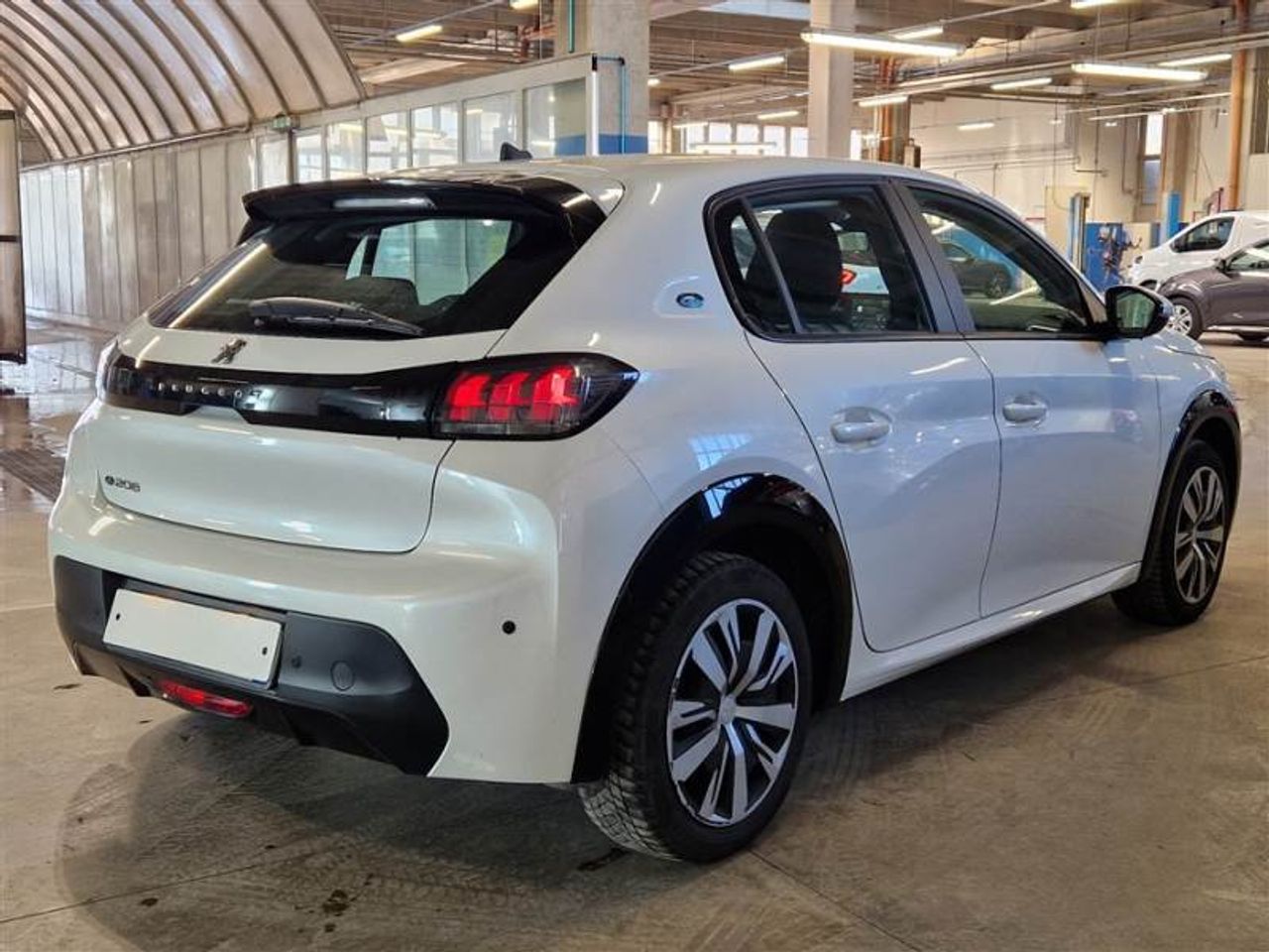 peugeot e-208 2022 / foto grande (2)