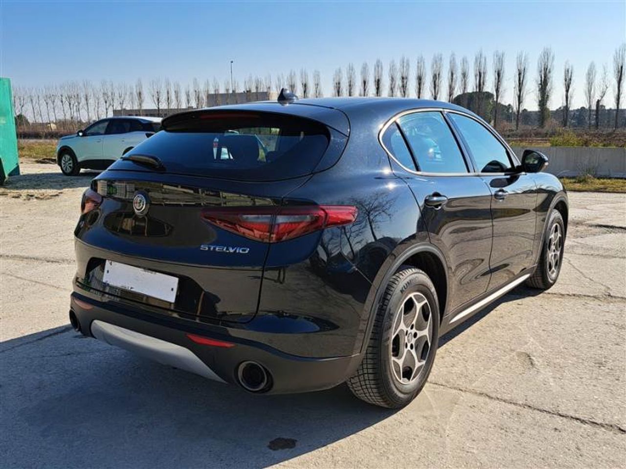 alfa romeo stelvio 2022 / foto grande (2)