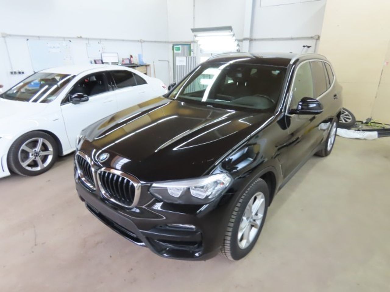Mudanzas con regalos sorpresa  de segunda mano - bmw x3 2021 /