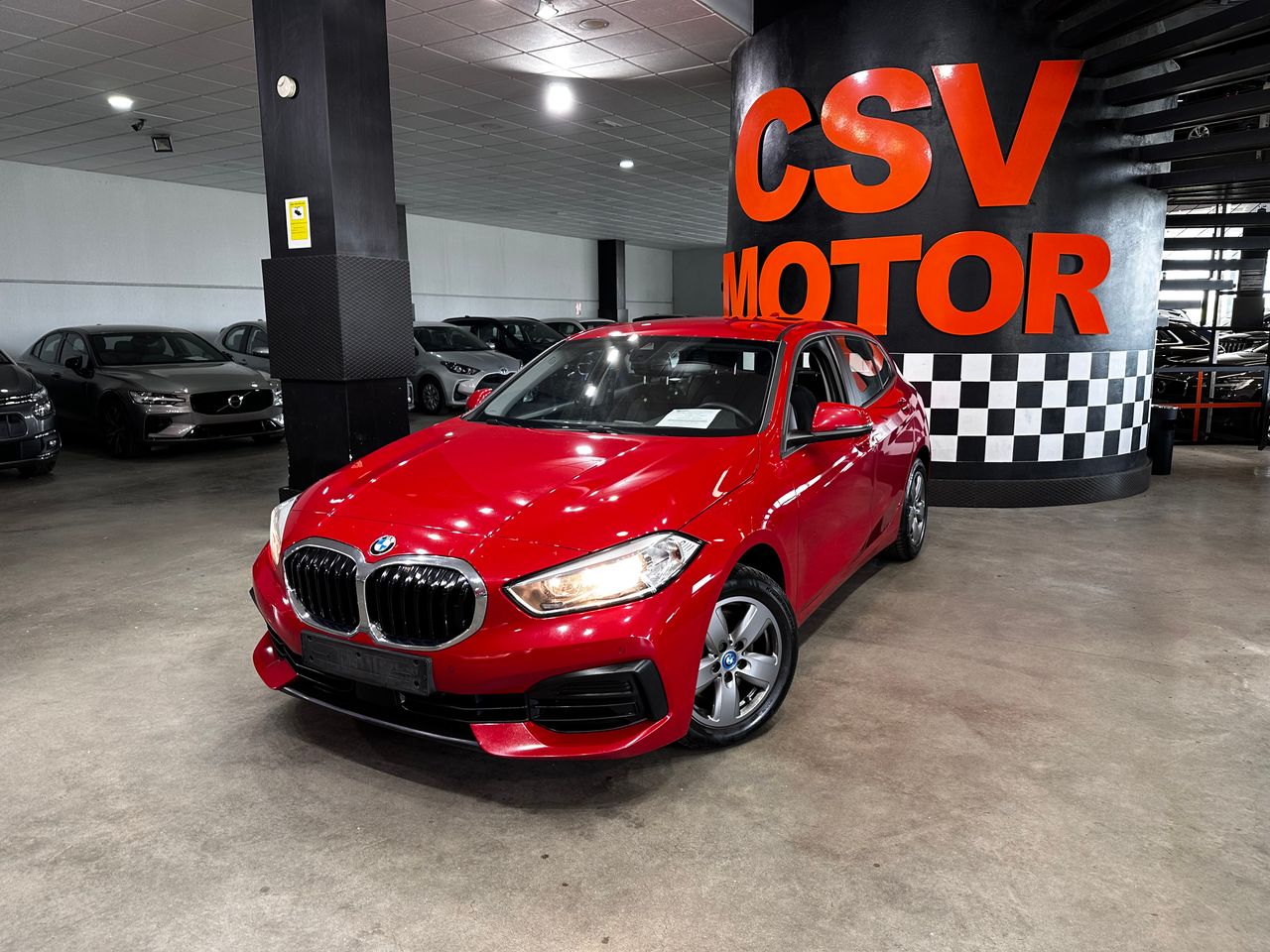 Foto bmw serie 1 2020 /
