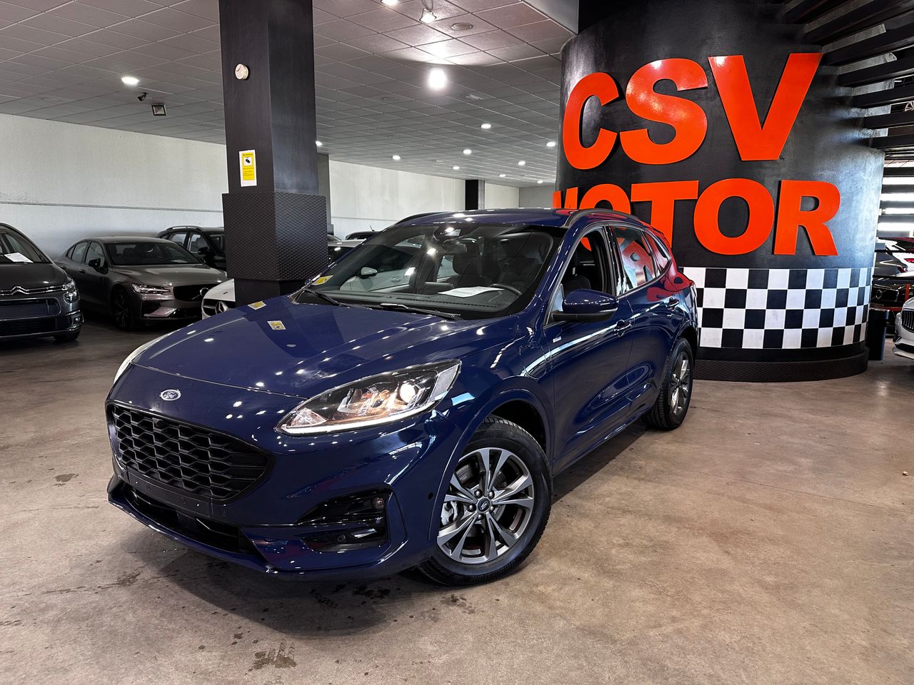 Fiat 500 hibrido leganes  de segunda mano - ford kuga 2021 /