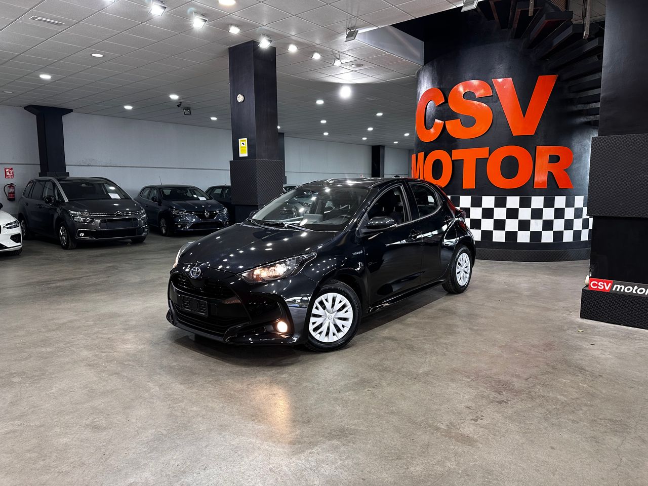 toyota yaris 2021 / foto grande (2)