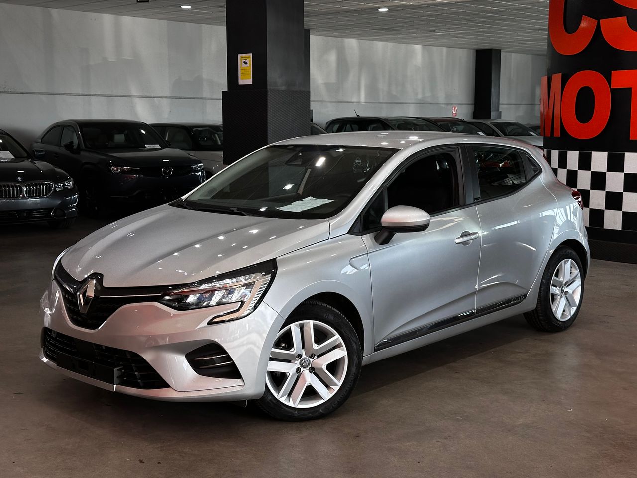 Foto renault clio 2022 /