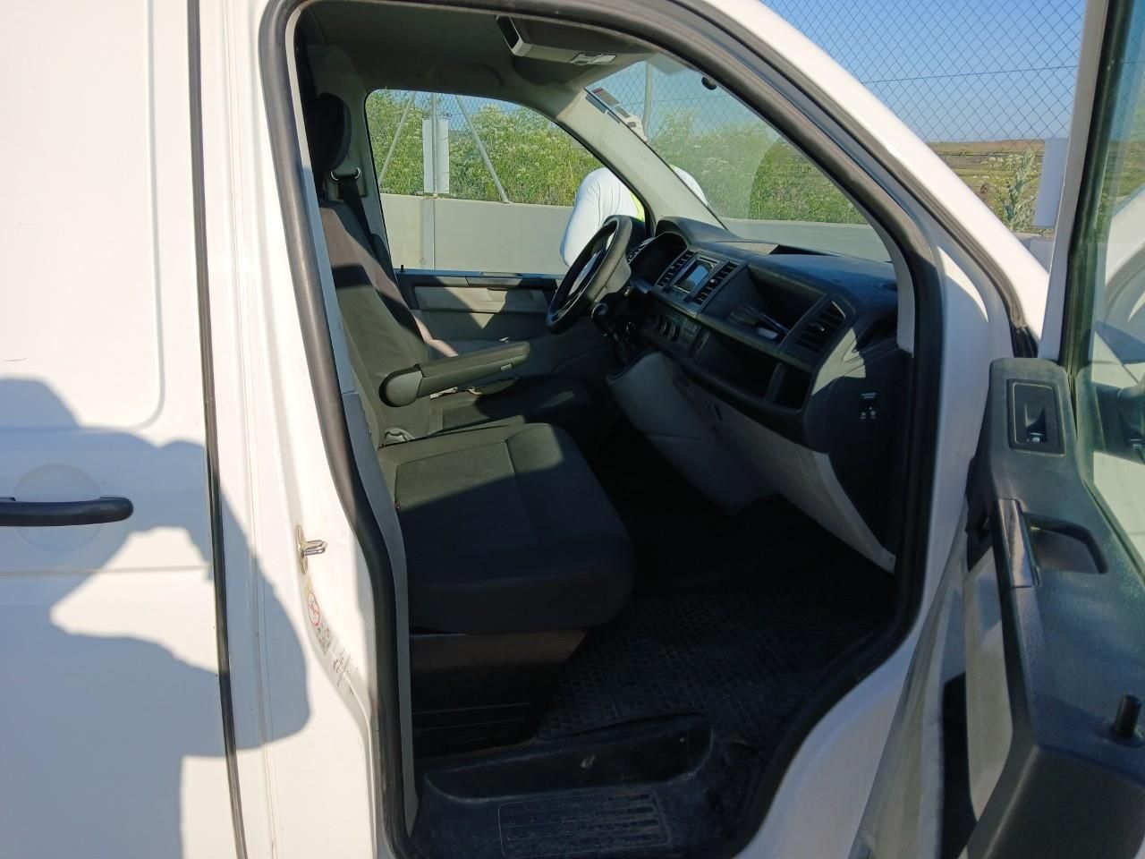 volkswagen transporter 2019 / foto grande (3)
