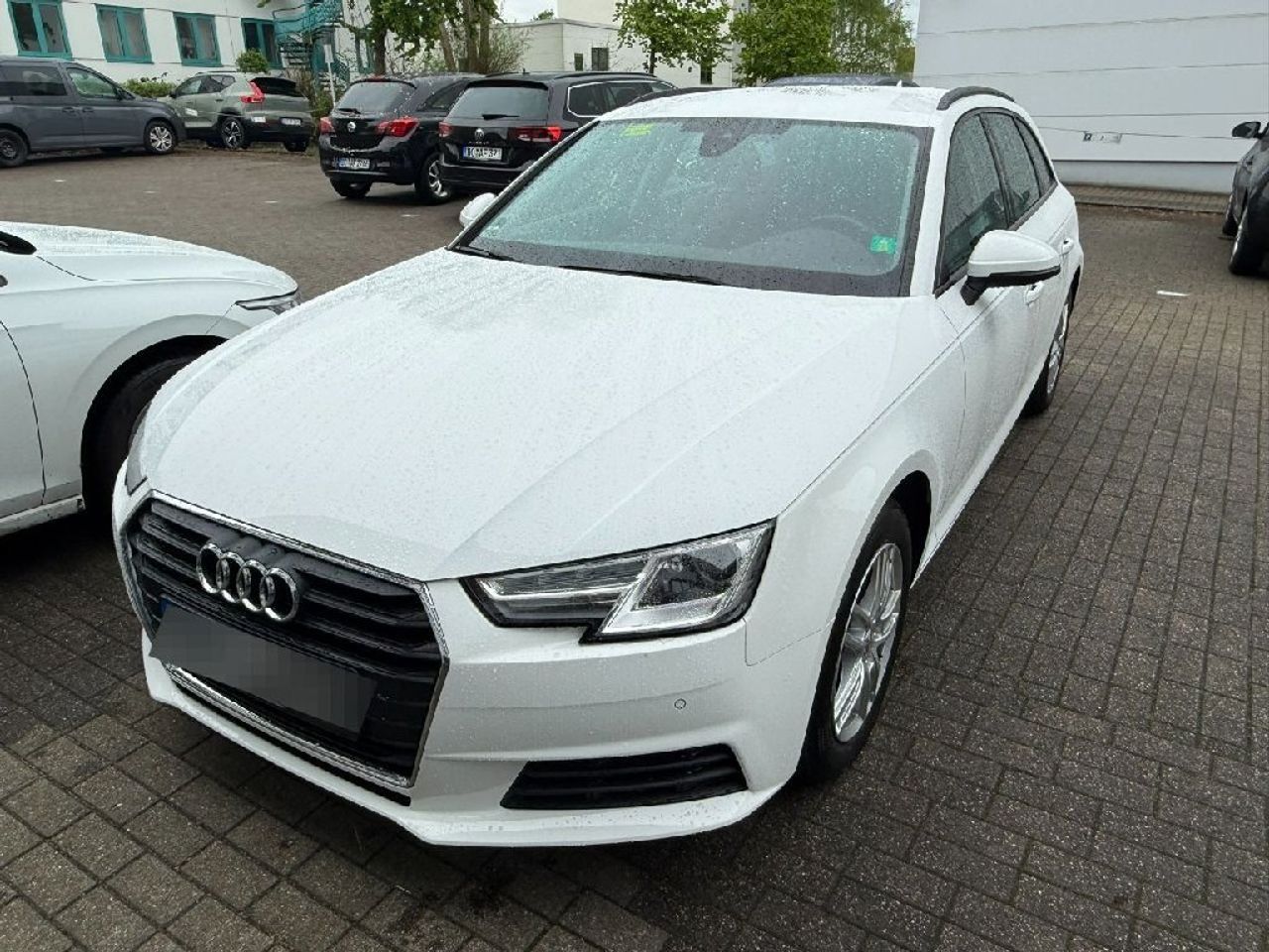 audi a4 2019 /