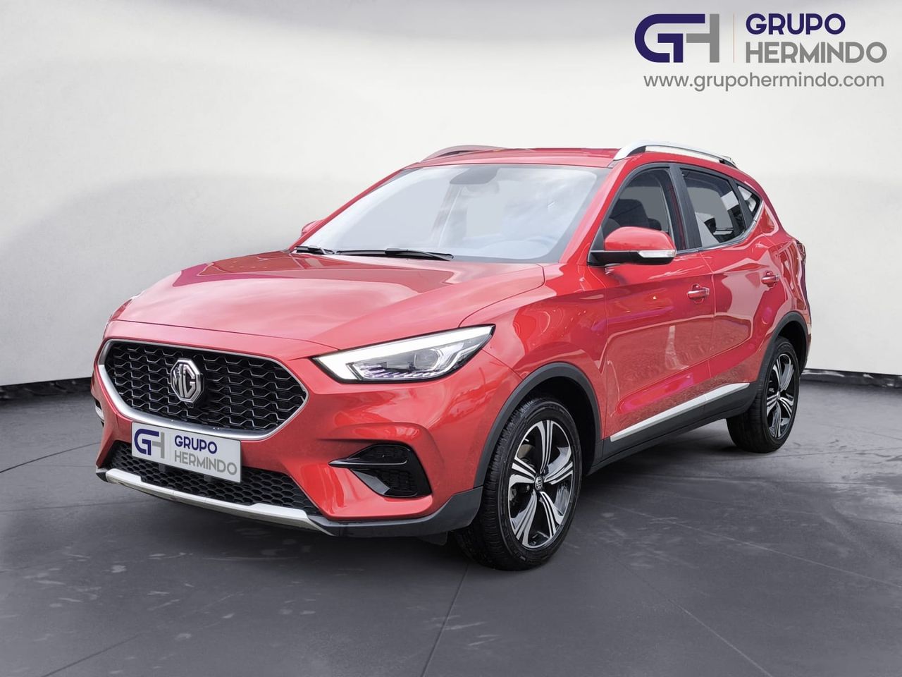 Mazda 2 2020 rojo  de segunda mano - mg zs 2024 /
